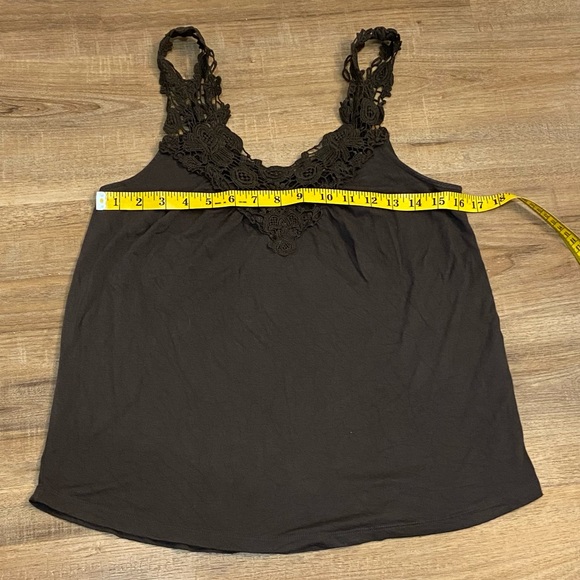 Beautiful khaki tank top with lace straps - Picture 6 of 6